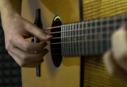 تمرین انگشتان روی گیتار برای آهنگ معروف متالیکا
