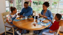 شام خانوادگی راهی برای ارتباط قوی
