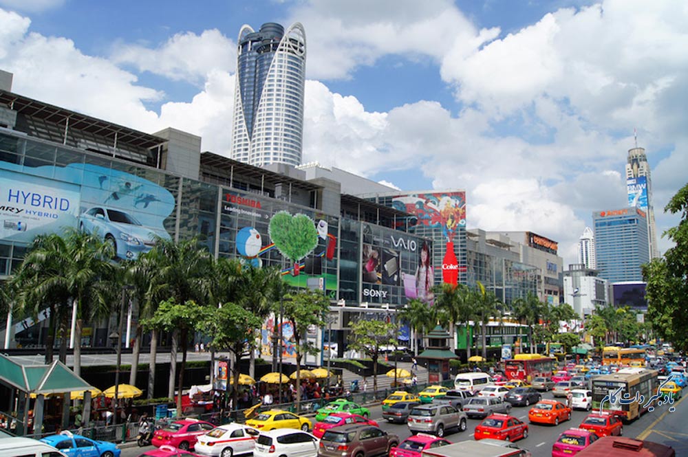 مرکز خرید سنترال ورلد از جاذبه های گردشگری بانکوک